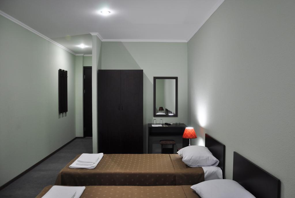 Hotel Shine Palace Tbilisi Exterior foto